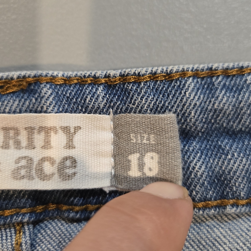 Classic Blue Distressed Straight Leg Jeans (7c7) - Picture 8 of 11